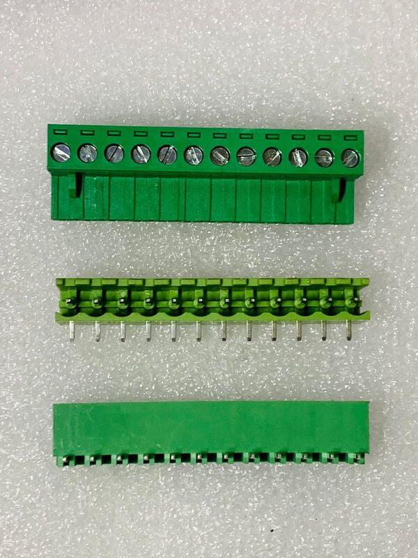 5085 12 PIN MALE CONNECTORS R/A