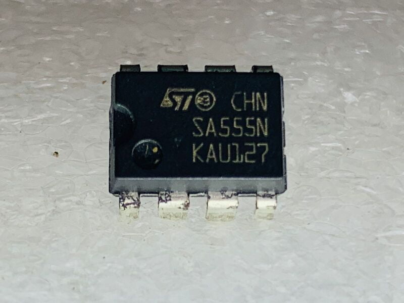 NE555