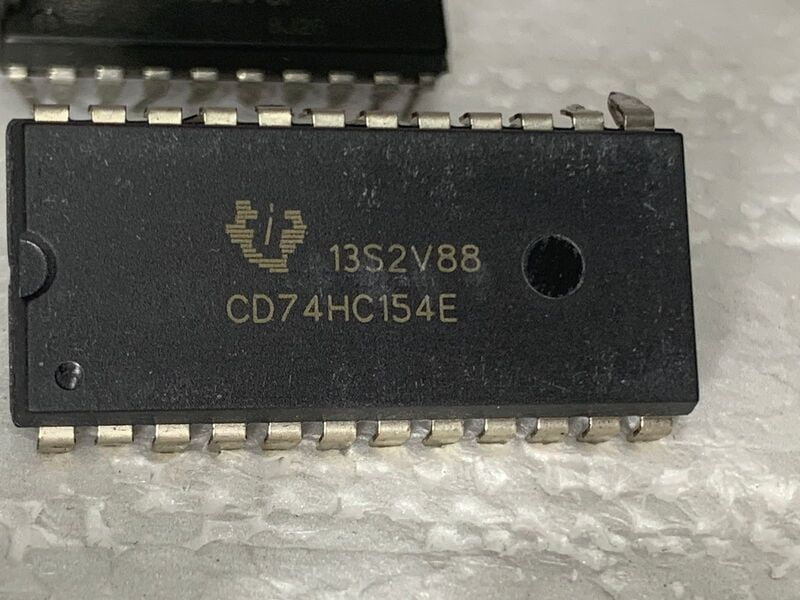 74HC154E 74HC154E