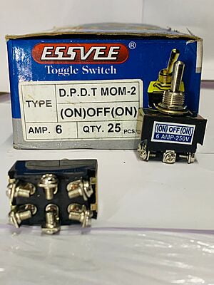 TOGGLE SWITCH DPDT MOM-2