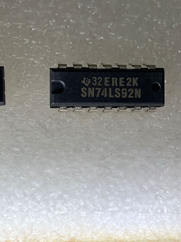 74LS92N