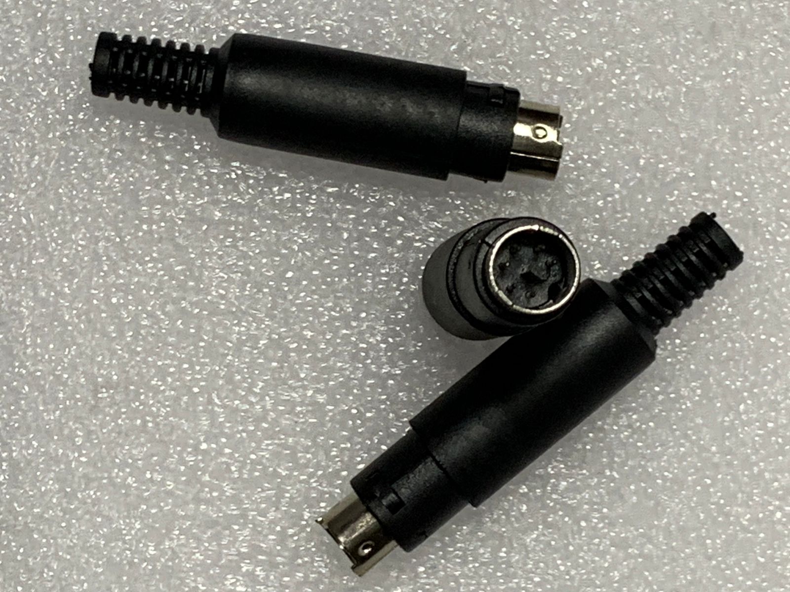 6 PIN MINI DIN MALE/CONNECTOR